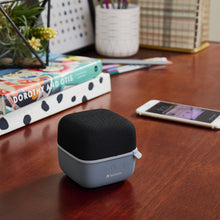 Cargar imagen en el visor de la galería, WIRELESS CUBE BUETOOH SPEAKER BLACK
