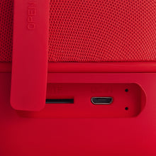 Cargar imagen en el visor de la galería, WIRELESS CUBE BUETOOH SPEAKER RED
