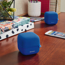 Cargar imagen en el visor de la galería, WIRELESS CUBE BUETOOH SPEAKER BLUE
