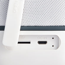 Cargar imagen en el visor de la galería, WIRELESS CUBE BUETOOH SPEAKER WHITE
