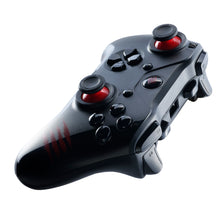 Cargar imagen en el visor de la galería, Mad Catz The Authentic C.A.T. 7 Wired Game Controller - Black
